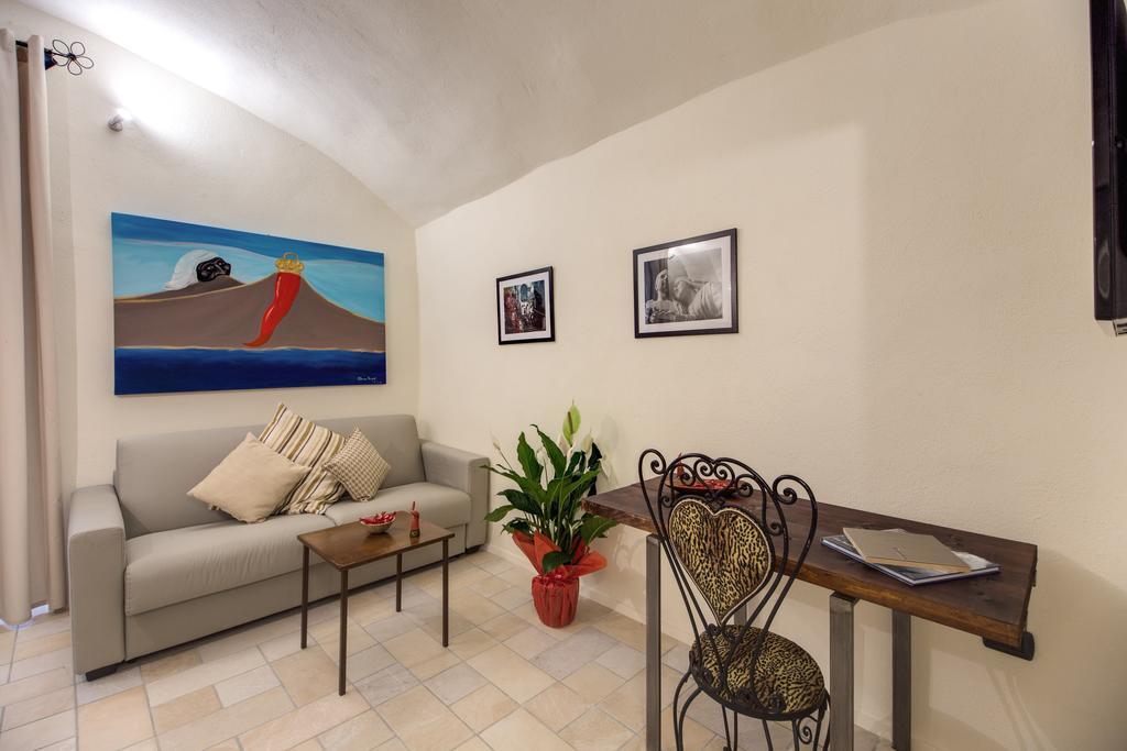 Vico Street Apartment Naples Room photo